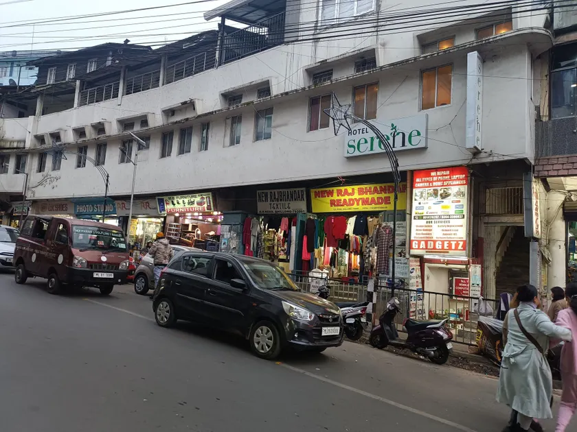 Hotel Serene - Image 1