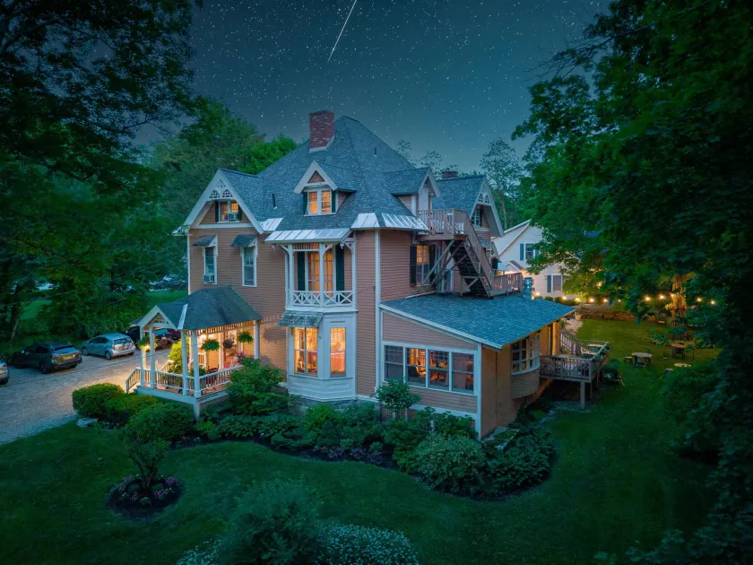 Brook Farm Inn - Image 1