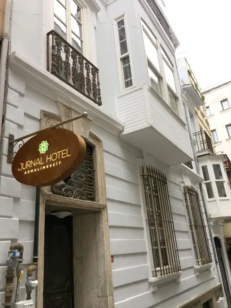 Jurnal Hotel - Image 1