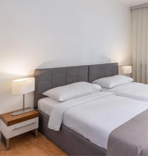 Hotel Zagreb - Image 1