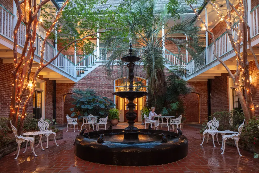 Hotel Provincial - Image 1