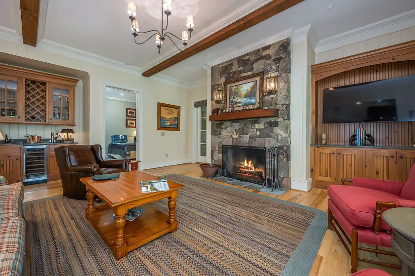 Bright's Creek Lodge - Image 1