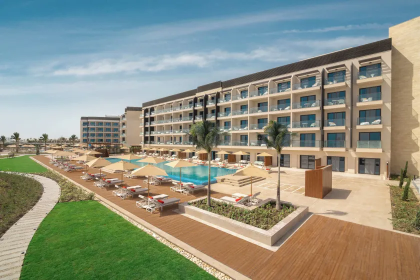 Palma Bay Rotana Resort - Image 1
