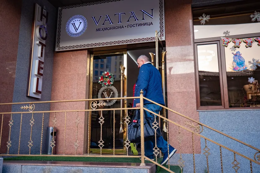 Vatan Hotel - Image 1