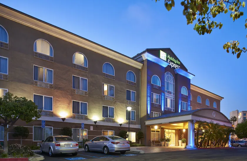 Holiday Inn Express San Diego - Sorrento Valley by IHG - Image 1