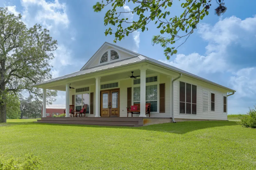 On 174 Acres! Ranch House in Colorado County - Image 1