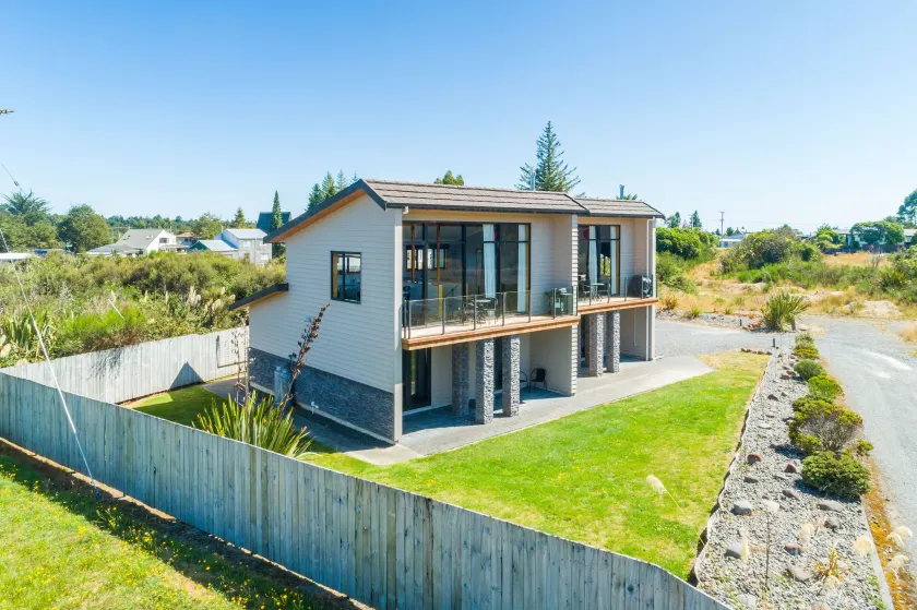 Parkview Apartments - Image 1