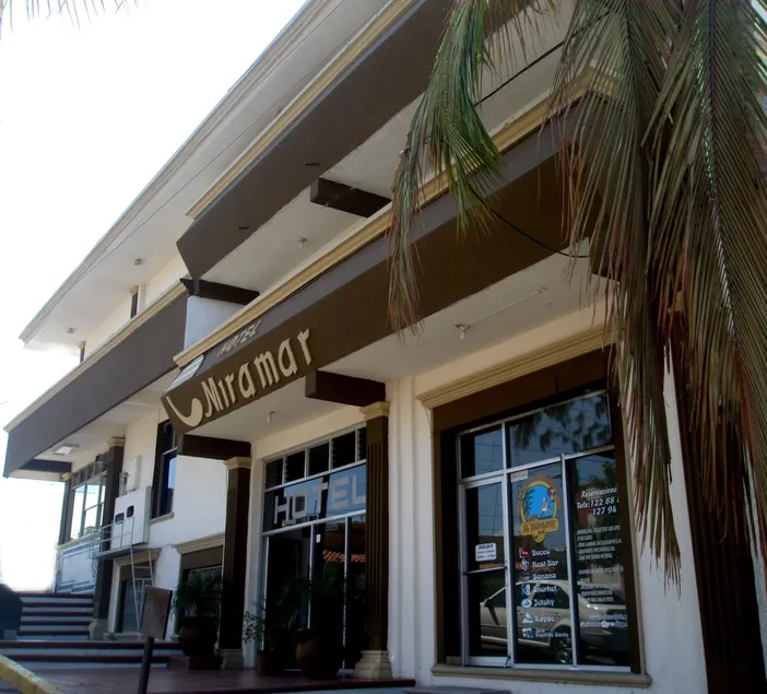 Hotel Miramar - La Paz - Image 1