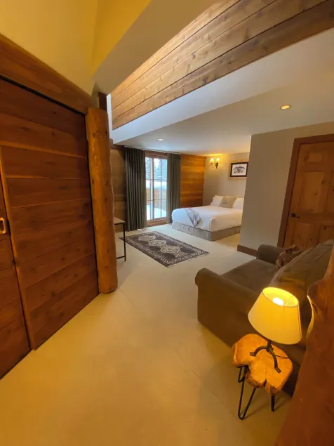Winston Lodge - Image 1