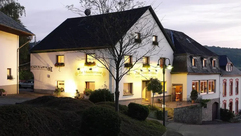 Hotel & Restaurant Zur Moselterrasse - Image 1
