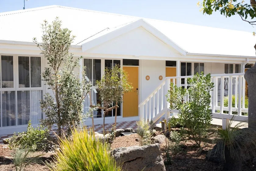 Sunnymead Hotel - Image 1