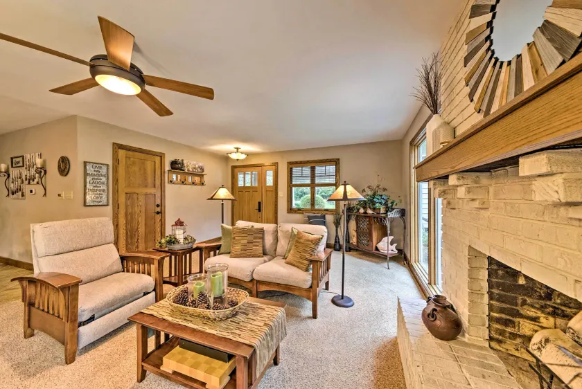 Family Home w/ Deck on Lake Sara: Pets are Welcome - Image 1