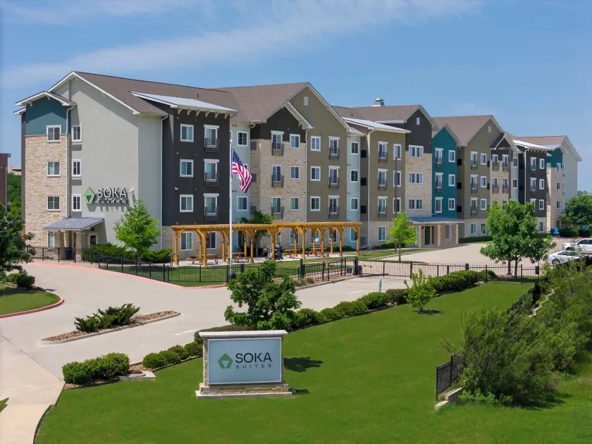 Soka Suites Dallas - Las Colinas - Image 1