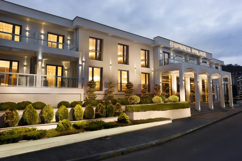 Esperos Palace Luxury & Spa Hotel - Image 1