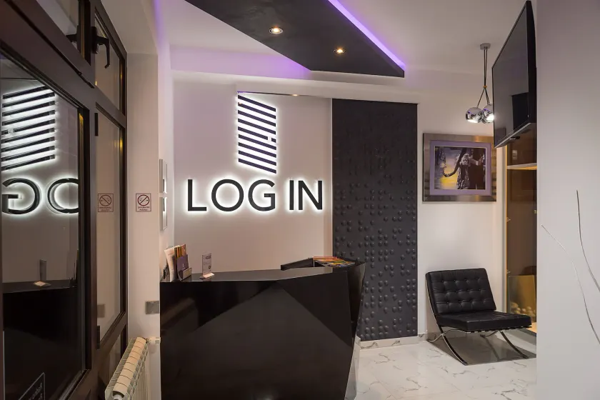 Log In Rooms - Image 1
