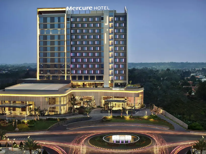 Mercure Karawang - Image 1