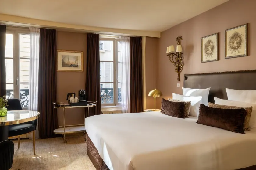 Hotel Des Deux Continents - Image 1
