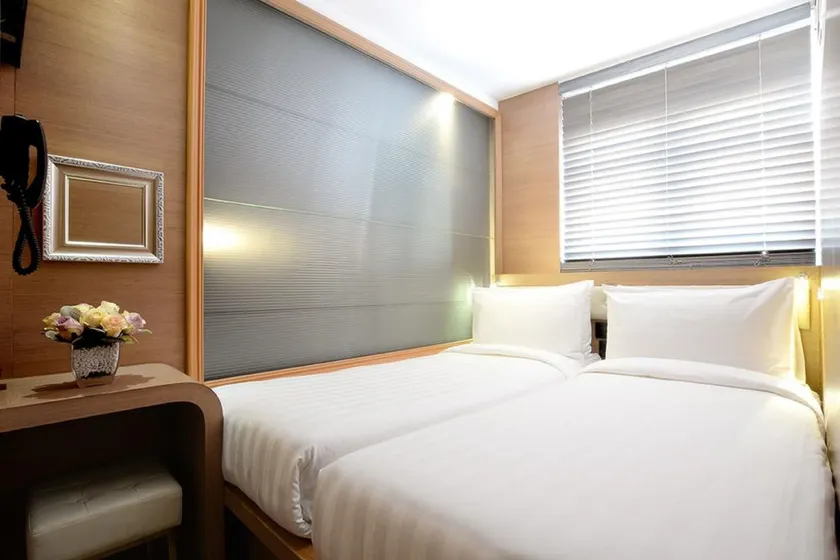 Bluejay Residences Ap Lei Chau - Image 1