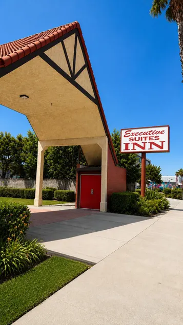 Executive Suites Inn - Image 1