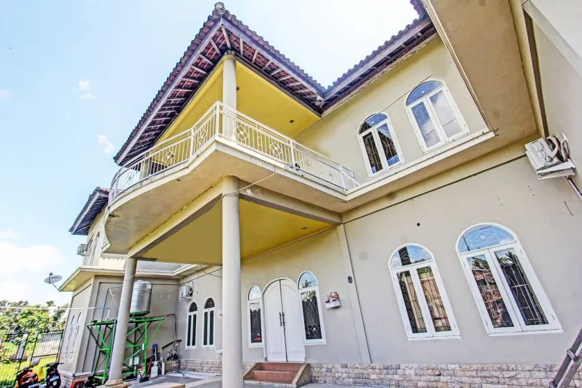 Hotel O Ayu Bypass MansionNearBundaran Gerung - Image 1