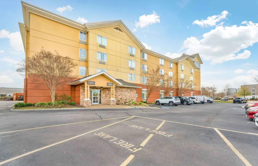 Extended Stay America Suites - Chesapeake - Greenbrier Circle - Image 1