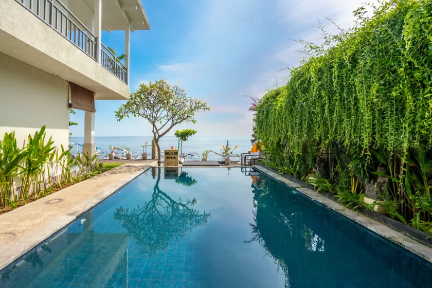 Mejore Beach Hotel - Image 1
