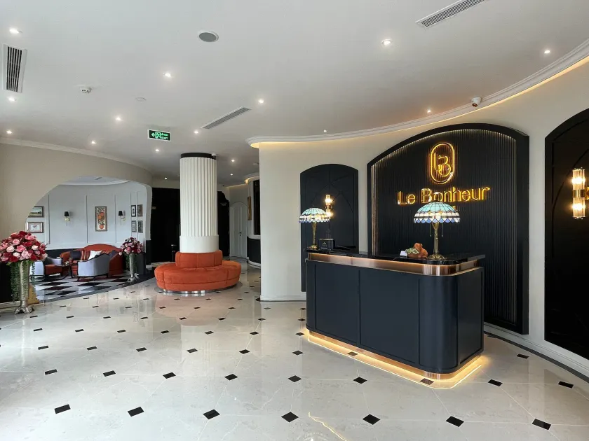 Le Bonheur Hotel - Reception