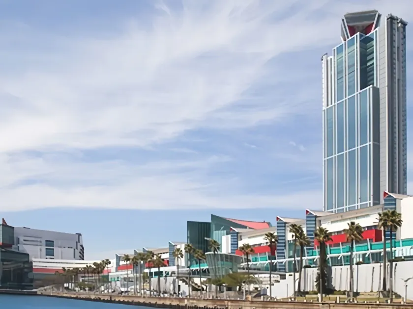 LiVEMAX Sakishima Cosmo Tower Hotel - Image 1