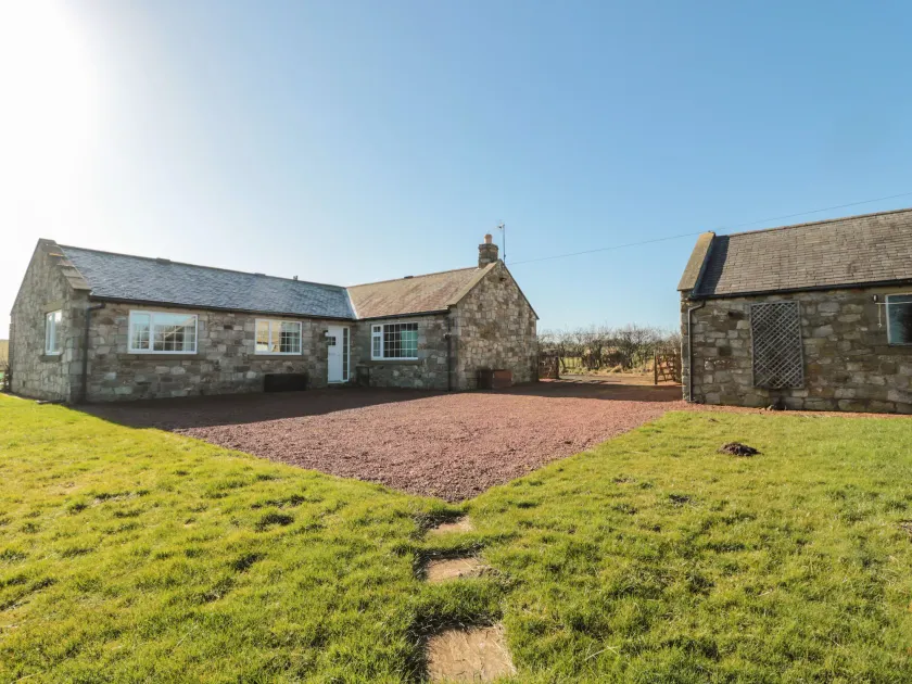 Thistleyhaugh Cottage - Image 1