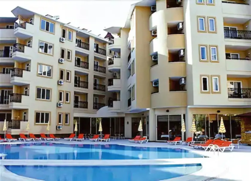 Kleopatra Royal Palm Hotel - Image 1