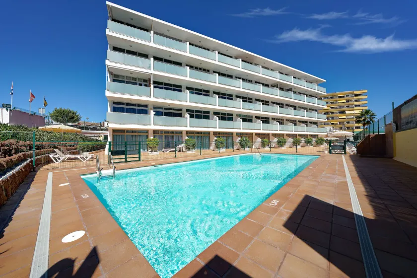 Apartamentos Strelitzias - Image 1