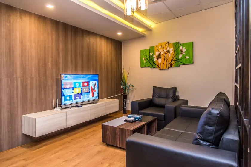 Classic Serviced Apartments - Image 1