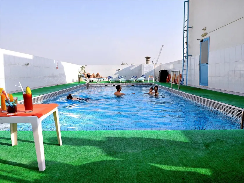 Signature Inn Deira - Free Parking - Image 1