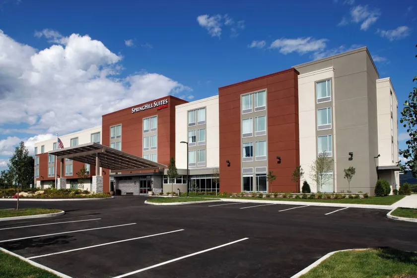 SpringHill Suites by Marriott Pittsburgh Latrobe - Image 1