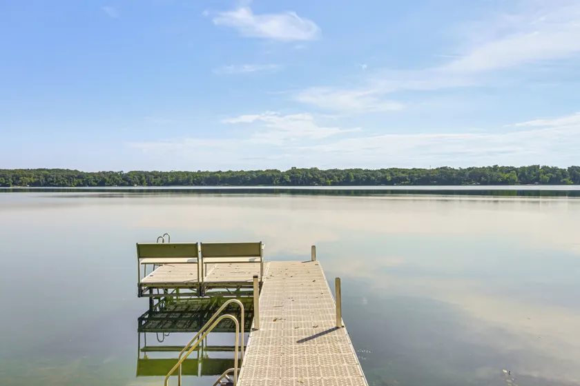 'elbow Lake Escape' w/ Dock in Underwood! - Image 1
