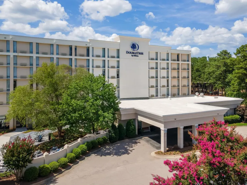 DoubleTree by Hilton Raleigh Midtown, NC - Image 1