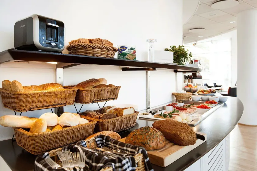 Elite Park Hotel - Image 1