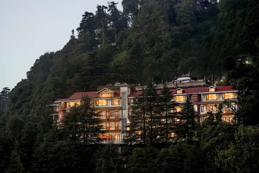 Pax Hotel Ark 150 meters from Mall Road - Image 1