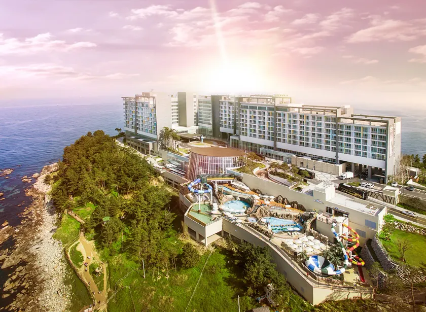 Lotte Resort Sokcho - Image 1