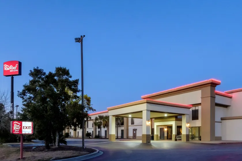 Red Roof Inn Yemassee - Image 1