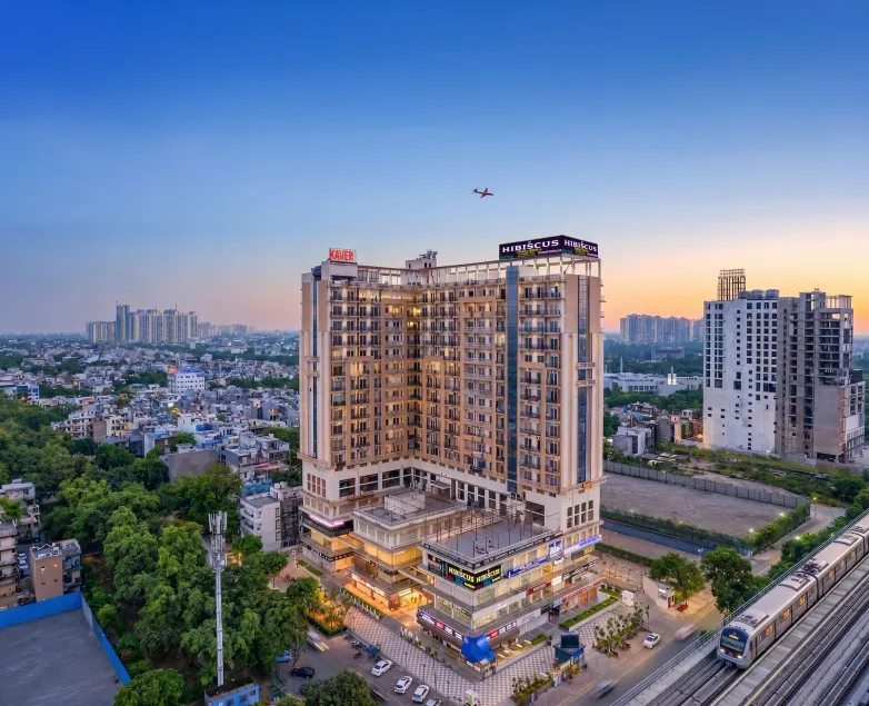 Hibiscus Elite Hotel - Image 1