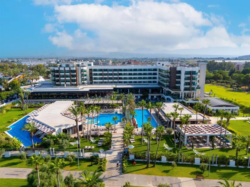 Sural Saray Hotel - Image 1