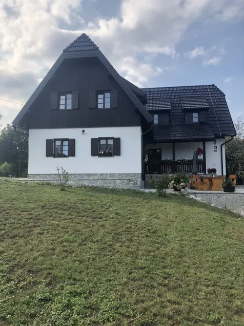 House Flora - Image 1