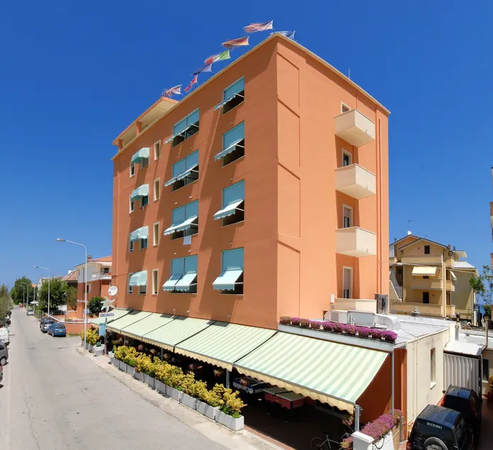 Hotel Edelweiss - Image 1