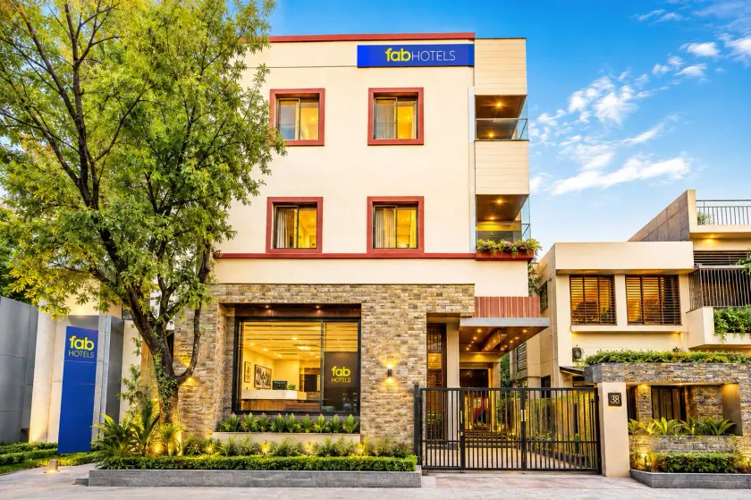 FabHotel D Qube - Porur - Image 1