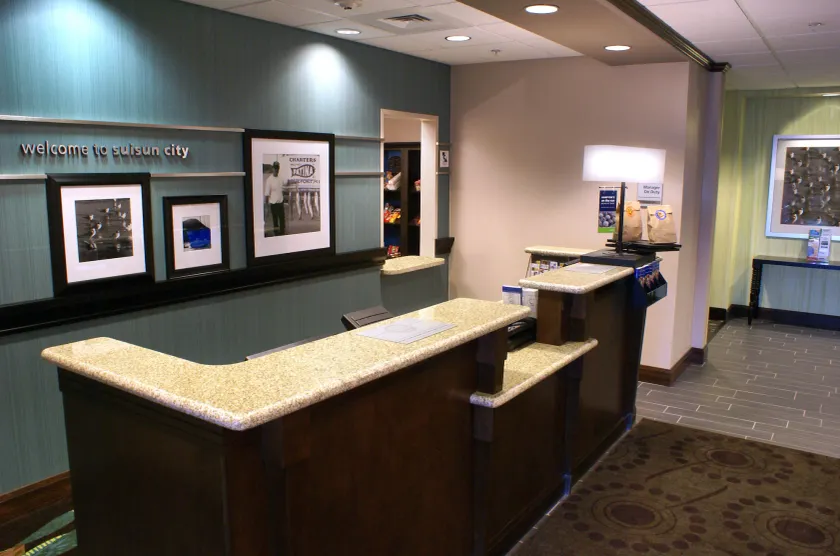 Hampton Inn & Suites Suisun City Waterfront - Réception