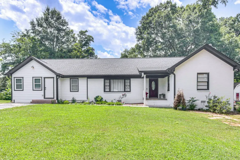 1 Mi to Dtwn Monroe: Family-friendly Duplex! - Image 1