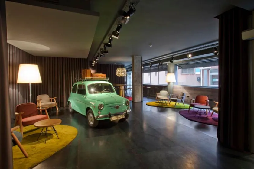 Hotel chic&basic Ramblas - Image 1