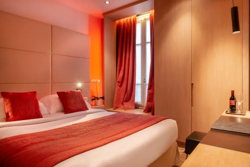 Golden Tulip Opéra de Noailles - Image 1