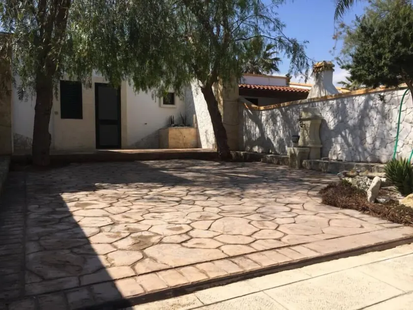 Punta Prosciutto Bed To Rent - Image 1